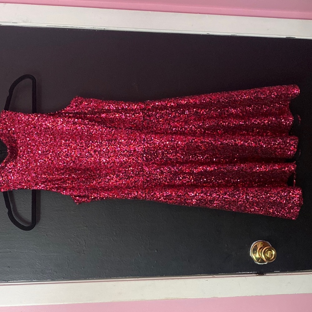 Dress the Population excellent condition sequence dress